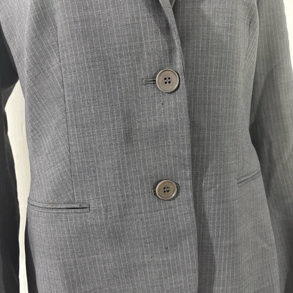 Talbots Wool Charcoal Gray Pinstripe Two Button Blazer Women 12P Classic - Picture 3 of 13